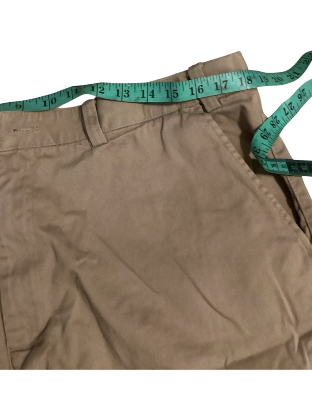 Geoffrey Beene Men's Tan Flat-Front Shorts - Picture 7 of 11